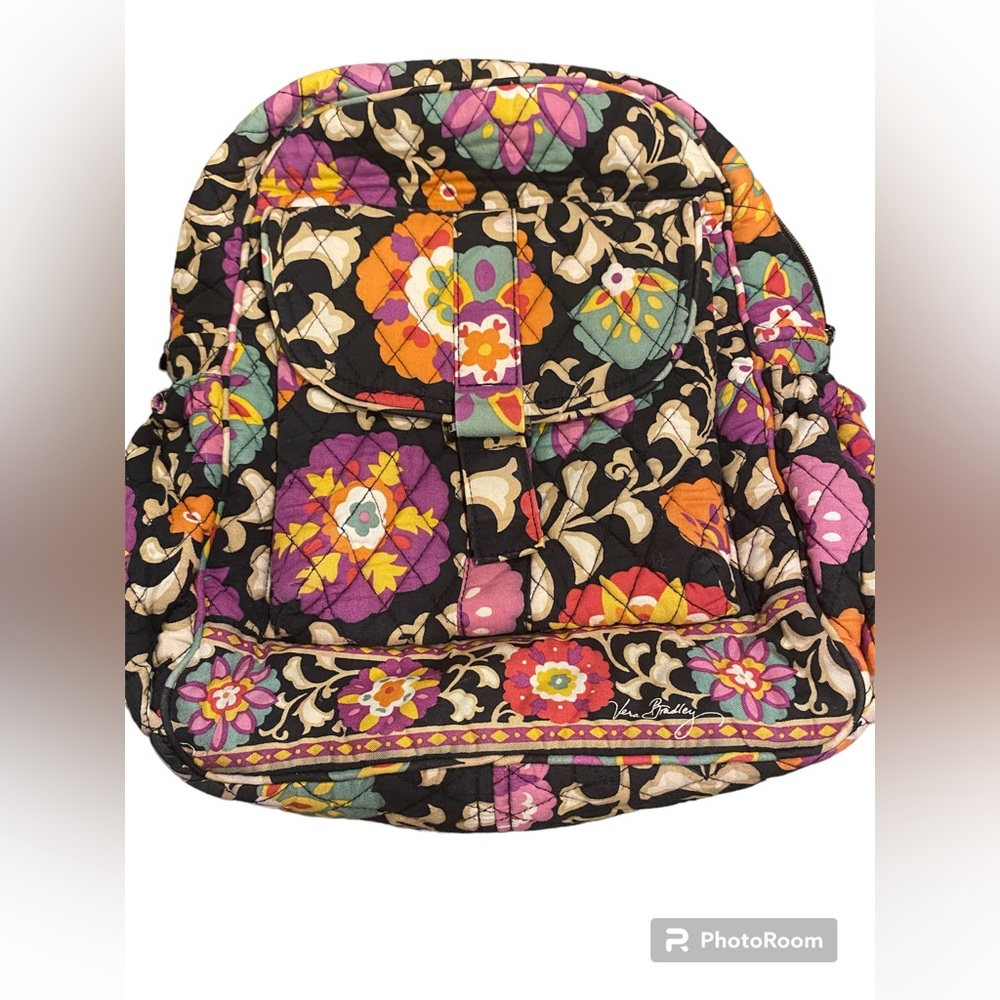 Vera Bradley floral quilted backpack. EUC